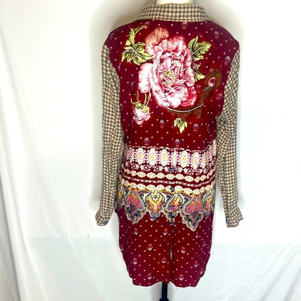 Aratta Silent Gourney button down top
